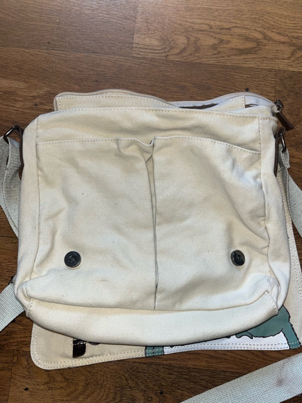 Studio Ghibli My Neighbor Totoro Beige Crossbody Bag - Picture 3 of 3